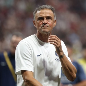 开云-恩里克：客战葡体是本赛季表现最好的比赛 巴黎新球员难免受批评